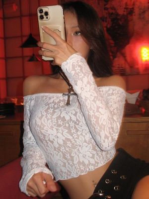Lace Tight T Shirt Sexy Spice Lace Neckline Cutout Crop Top T Shirt