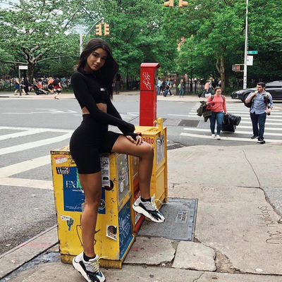 Fashion Sexy Sports Outfits Long Sleeved Crop Sexy Workout Gear Hoodie Shorts