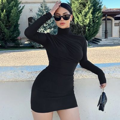 Elegant Slim Knitted Dress Solid Color Pleated Slim Fit Bag Hip Dress Skirt Round Neck