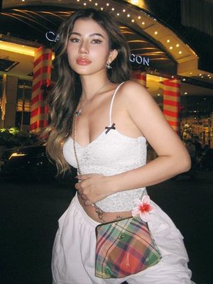Custom Women's New Fashion Sexy Pure Wind Sweet And Spicy Pattern Small Belt With A Base Blouse Woman