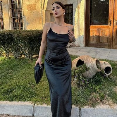 High Sense Custom New Fashion Sexy Halter Halter Solid Color Dress