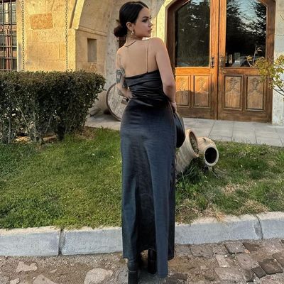 High Sense Custom New Fashion Sexy Halter Halter Solid Color Dress