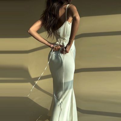 Summer temperament wind Europe and the United States new solid color splicing lace waist long slim-fit halter dress