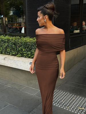 Custom One - line Shoulder Pleat Dress Slimming Slit Bottom Skirt Dress Woman