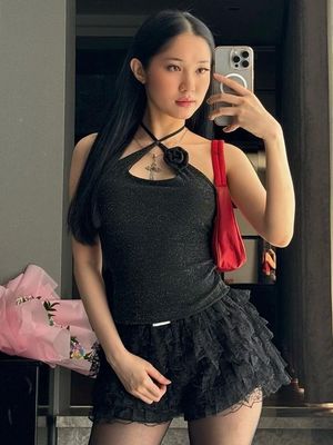 New Fashion Sexy Spice Embroidered Lace Up Halter Slim Waist Solid Color Vest