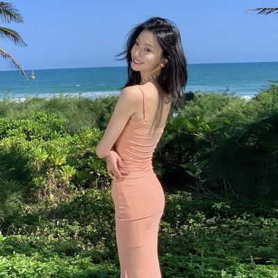 One-line Neck Halter Halter Sexy Fashion Pure Wind Slim Waist Waist Long Dress