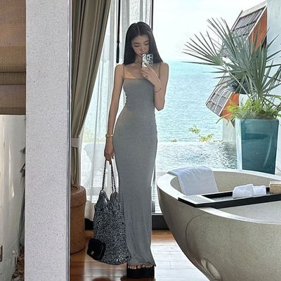 One-line Neck Halter Halter Sexy Fashion Pure Wind Slim Waist Waist Long Dress